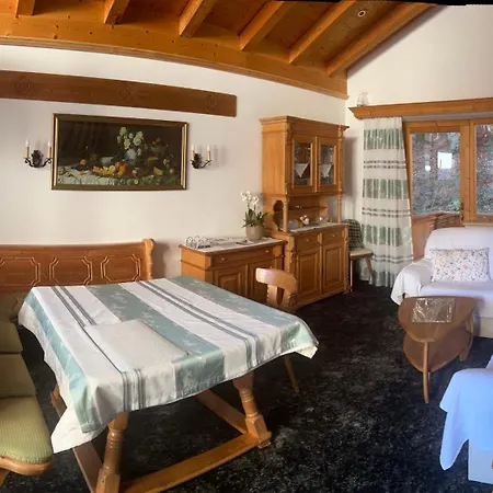 Haus Waldrand Oberndorf in Tirol