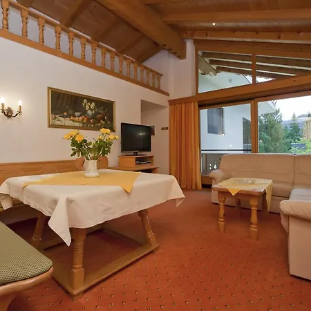 Haus Waldrand Oberndorf in Tirol