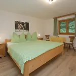 Haus Waldrand * Oberndorf in Tirol