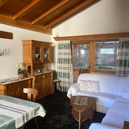 Haus Waldrand 아파트 *