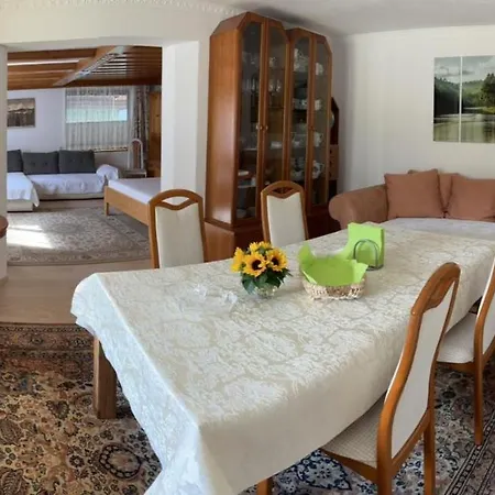 Haus Waldrand Daire *