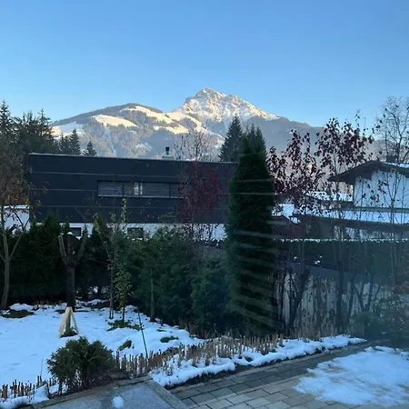 Haus Waldrand Oberndorf in Tirol